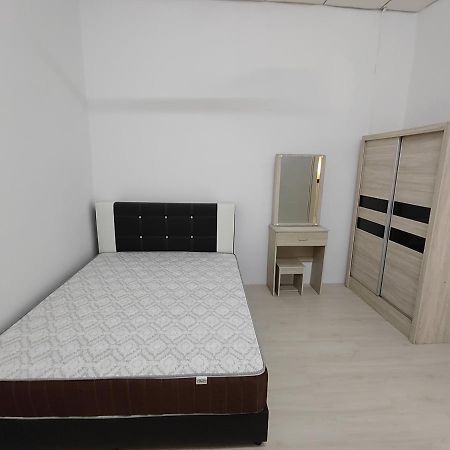 Gp Hostel Penang Джордж Таун Екстериор снимка