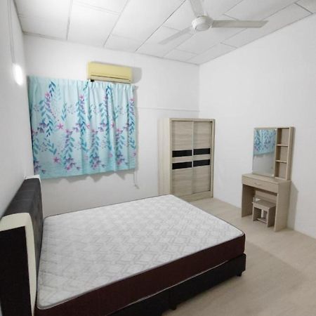 Gp Hostel Penang Джордж Таун Екстериор снимка